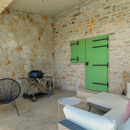 Kalu Holiday home